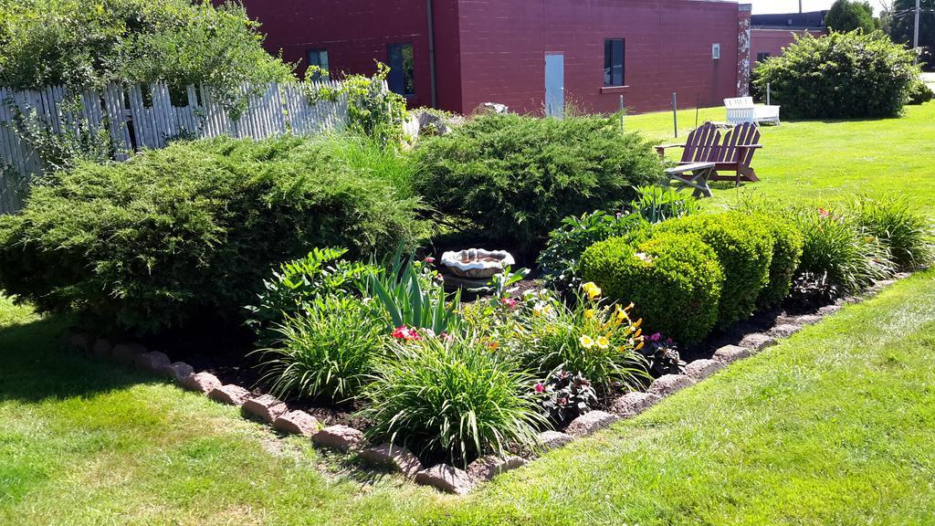 The Bay Willows Inn Middletown Exterior photo