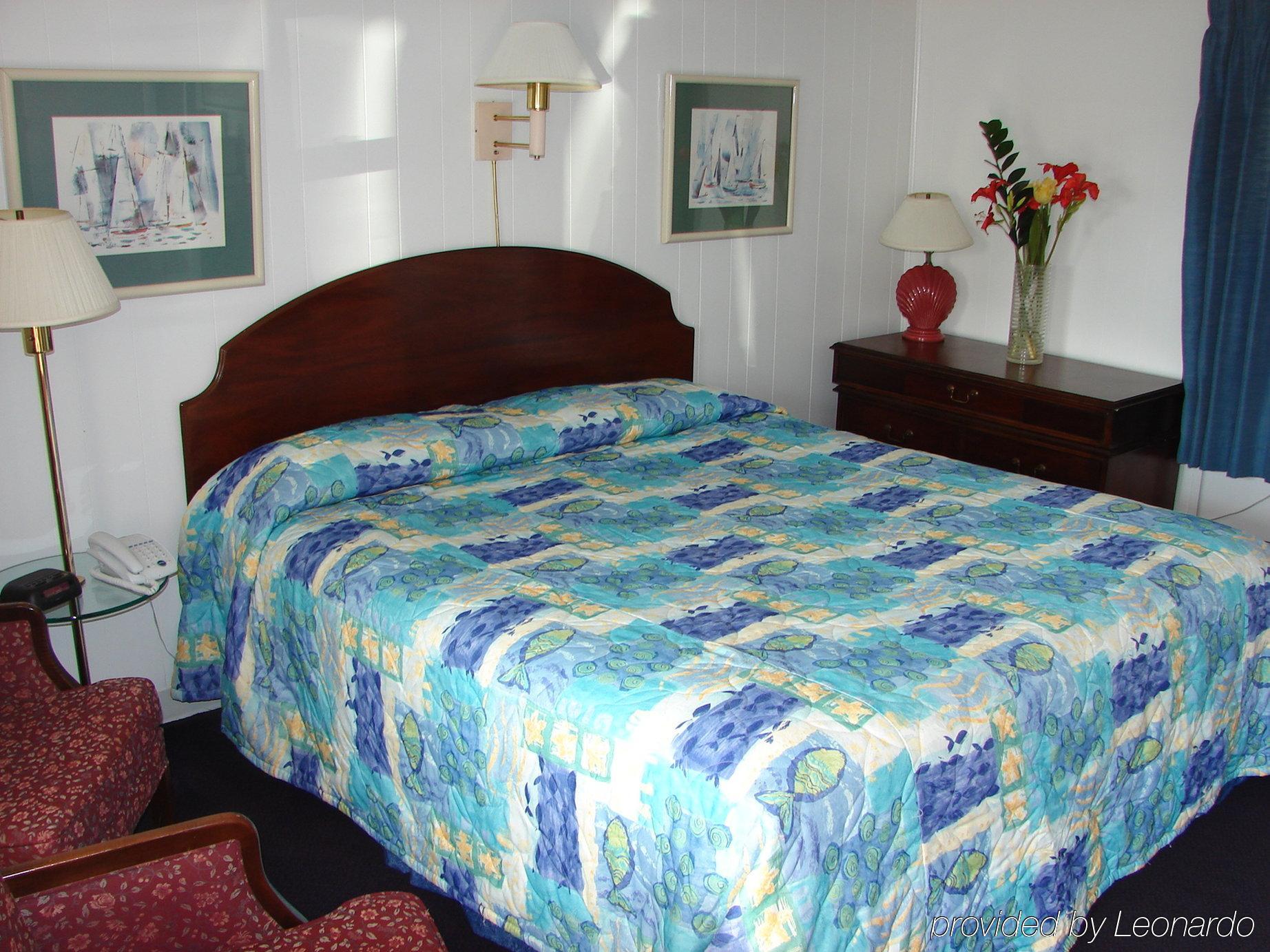 The Bay Willows Inn Middletown Room photo