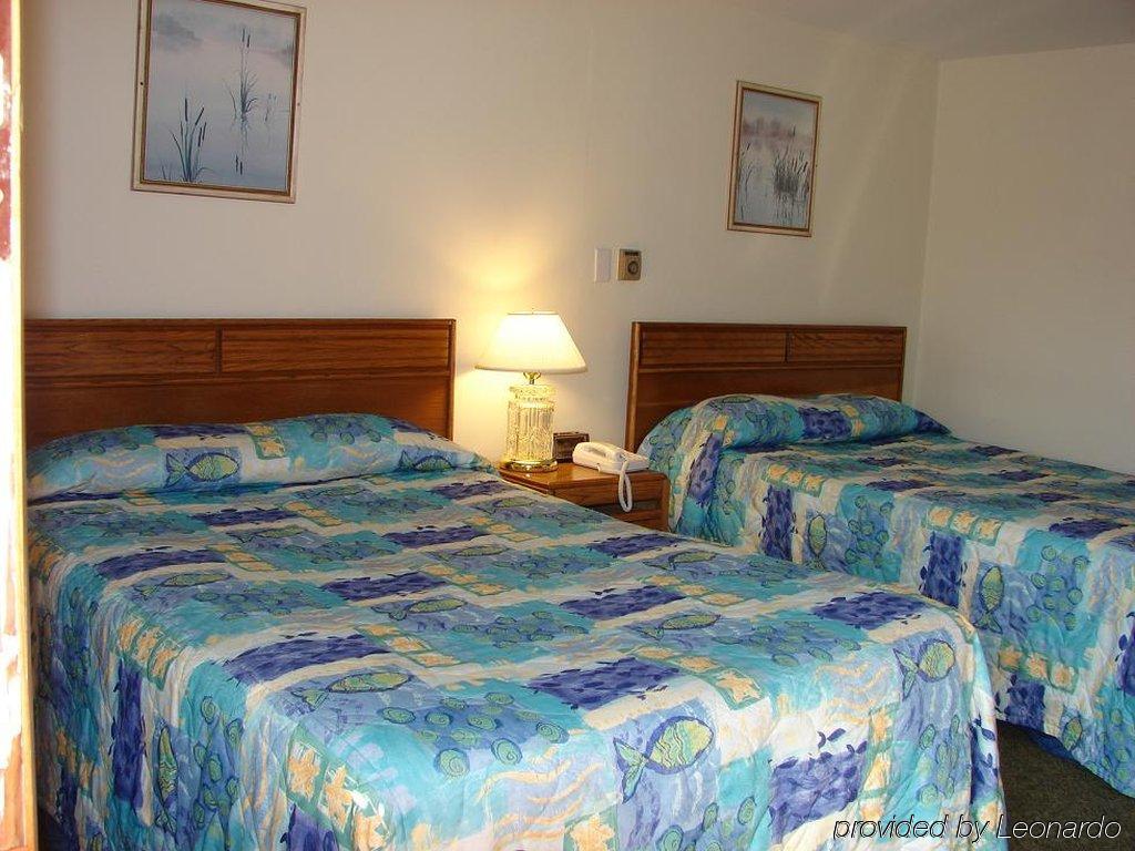 The Bay Willows Inn Middletown Room photo